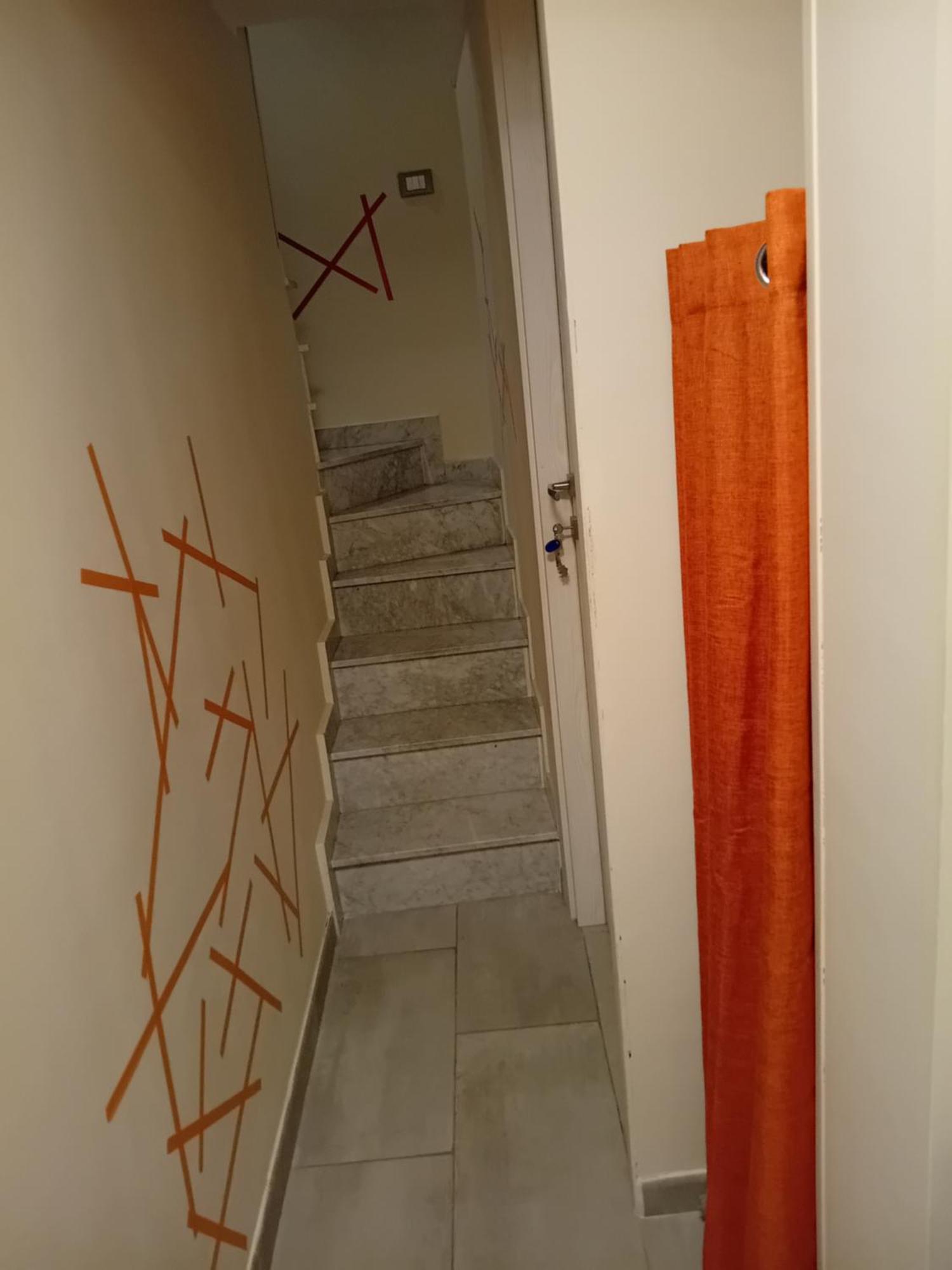 Room In Historical City Centre With Private Bathroom Катания Экстерьер фото