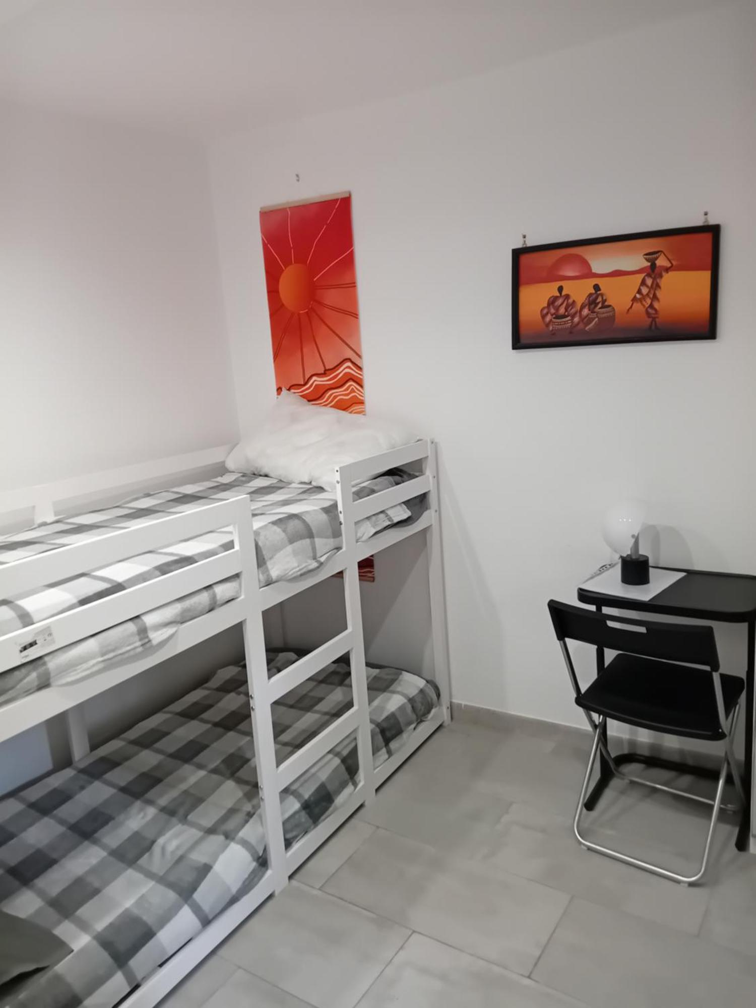 Room In Historical City Centre With Private Bathroom Катания Экстерьер фото
