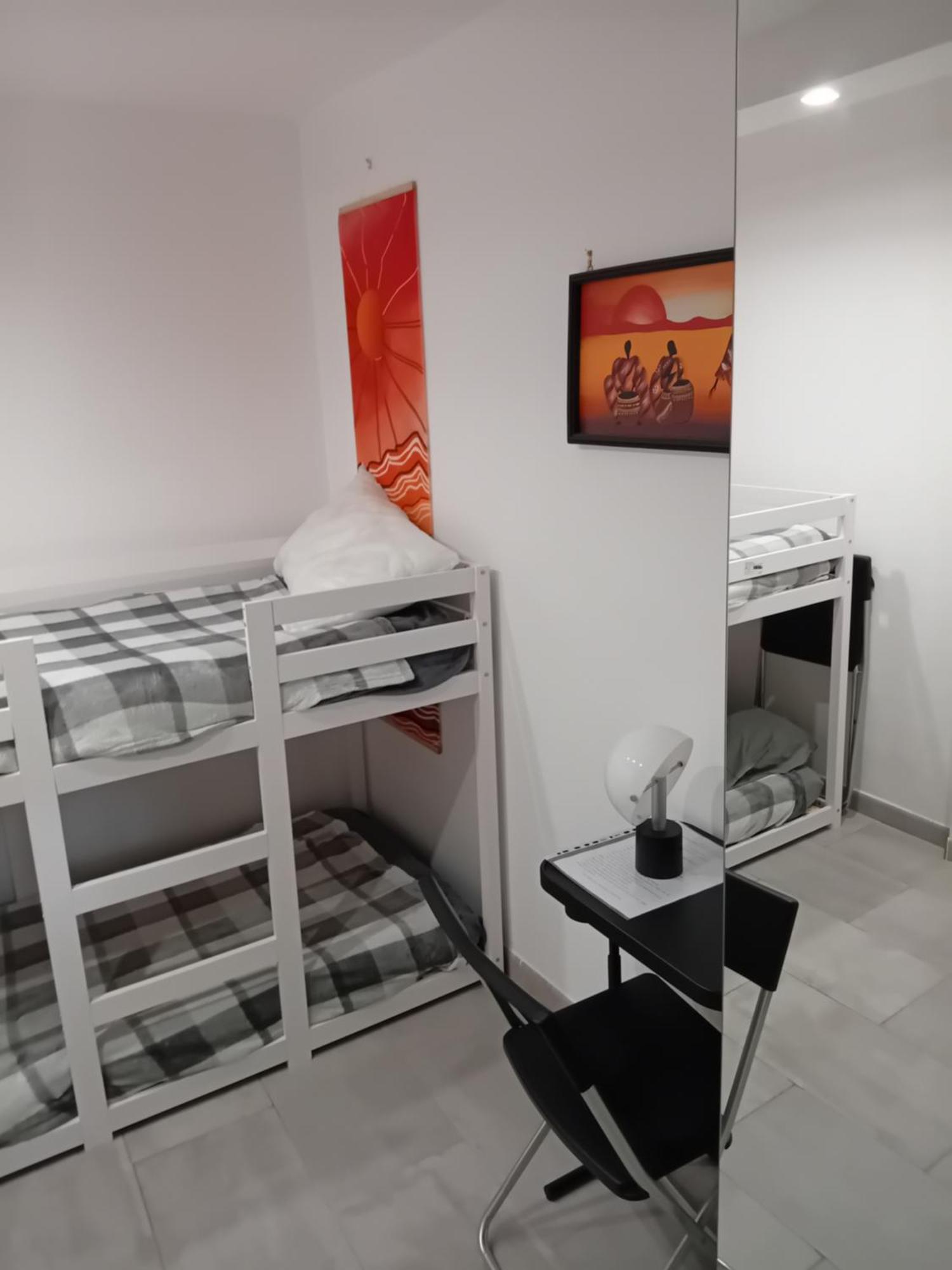 Room In Historical City Centre With Private Bathroom Катания Экстерьер фото